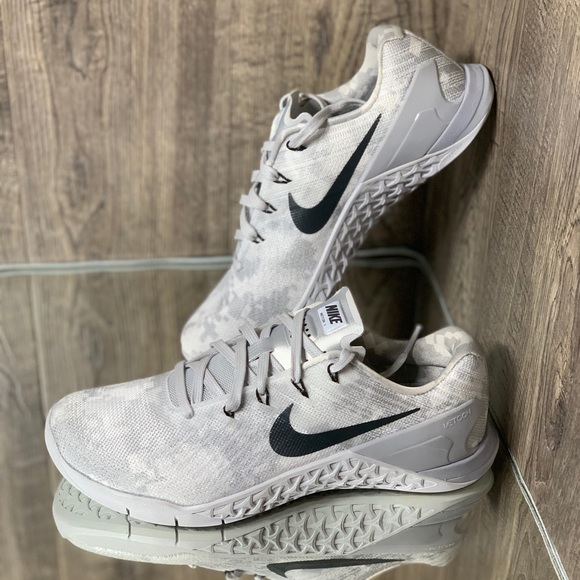 nike metcon grey camo